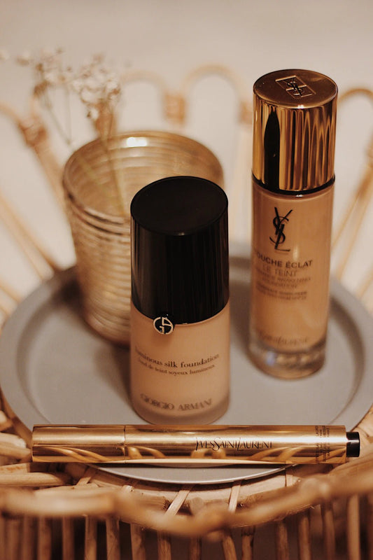 Fond de Teint Adaptable vs Classique : Le Grand Duel - Hailey Beauty