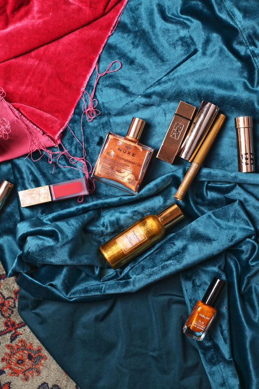 La magie du fond de teint : histoire et évolution fascinante - Hailey Beauty