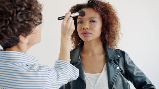 Explorez les Tendances Actuelles en Maquillage